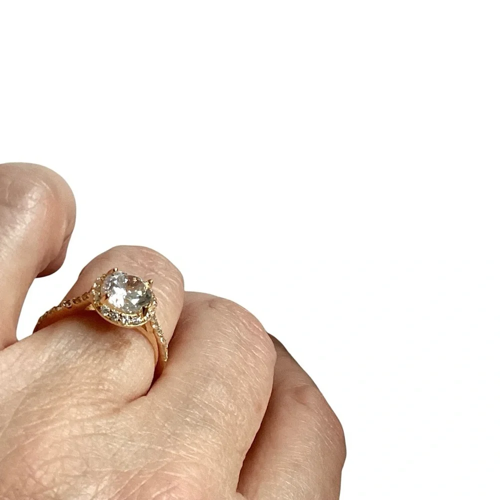 Round Clear Stone Set in Gold Tone Band Mini Side Stone Detailing Size 8.75